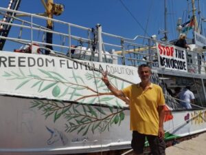 L’INTERVISTA – Mazzeo l’ecopacifista e antimilitarista: “Allargare la moltitudine contro il genocidio e la guerra”